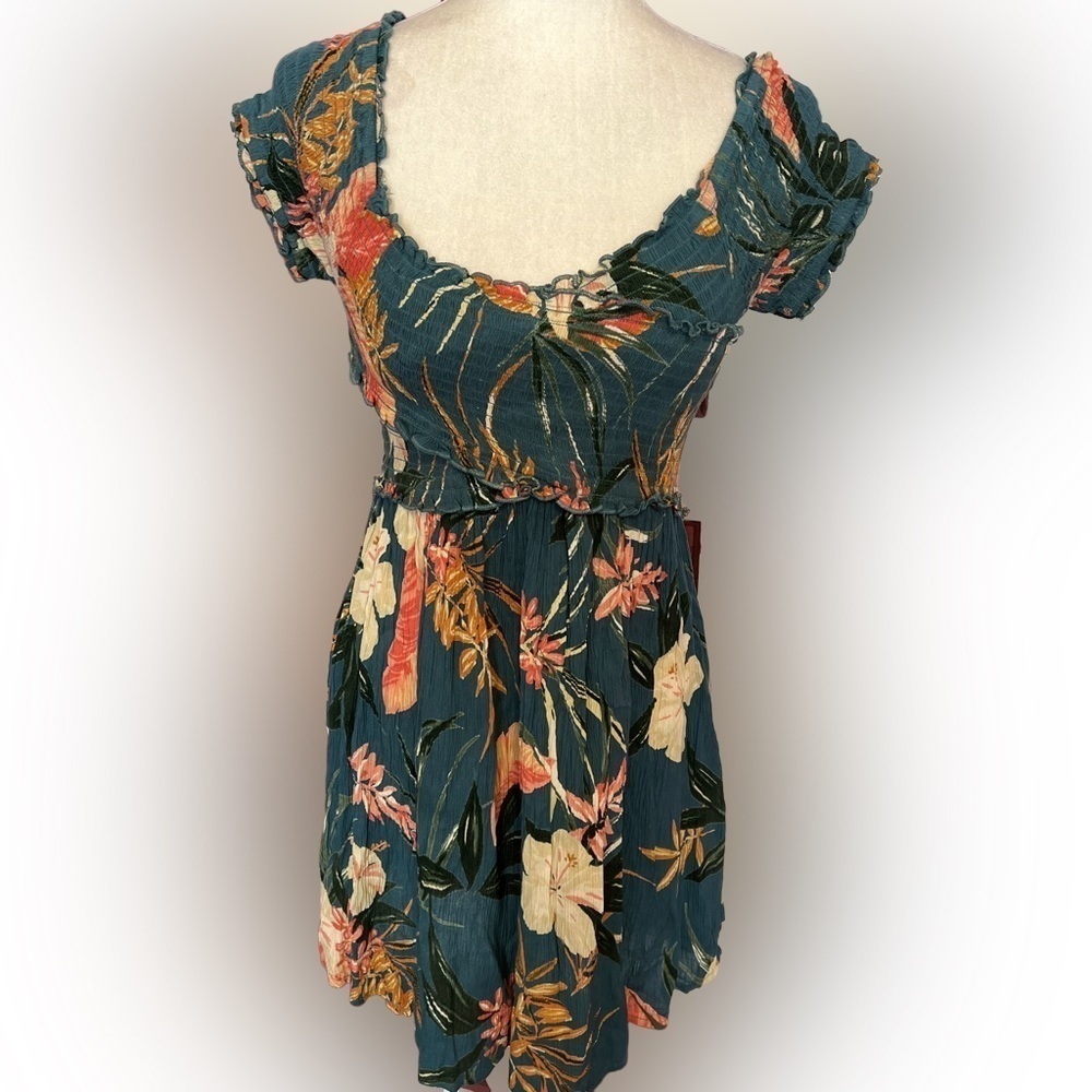 NWOT Patrons of Peace Tropical Floral Rayon Dress M